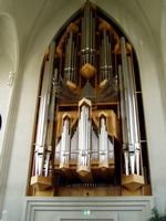 The massive pipe organ