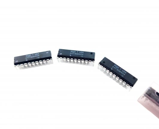 MT5C6404 Semiconductors