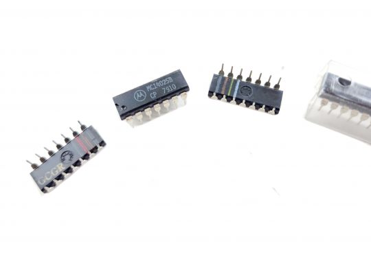 Motorola MC14025B Semiconductors