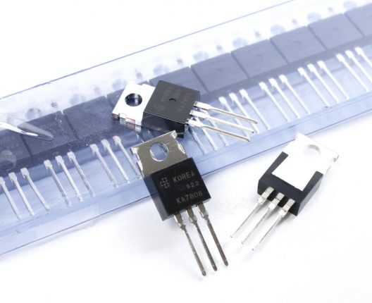 KA7808 522 1A Voltage Regulator – 41 pieces