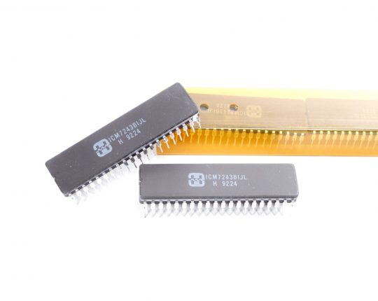 ICM7243BIJL  H   9224 Encapsulation IC  Dip 40