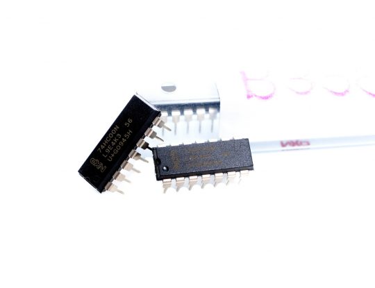 74HC00N  14 Dip ICs Quad 2/Input Hand Gate