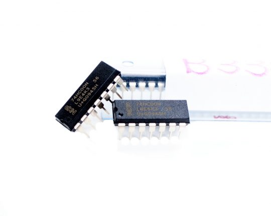 74HC00N  14 Dip ICs Quad 2/Input Hand Gate