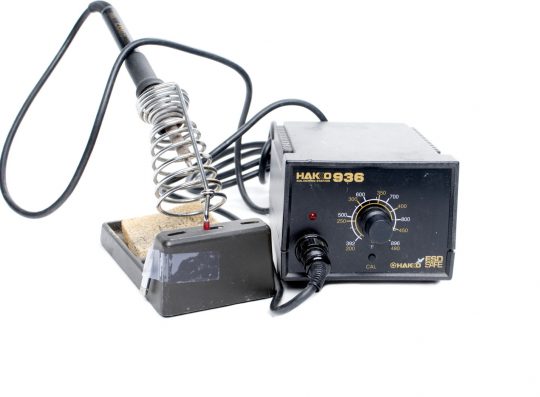 HAKKO 936 Soldering Station w/ 631 Iron