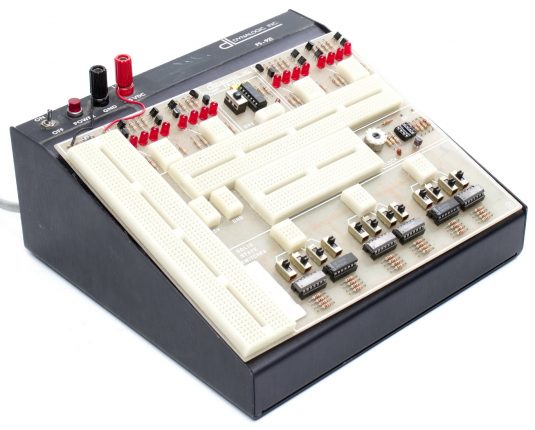 Dynalogic PS-921 Prototyping System