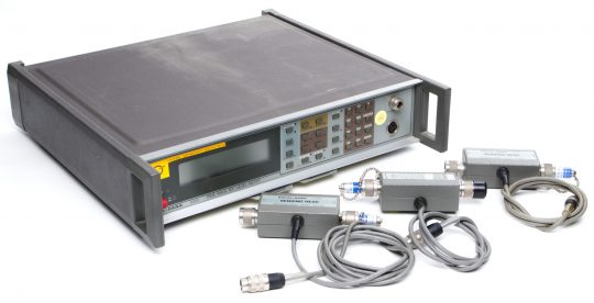 Racal-Dana True RMS RF Level Meter (w/3x sensing heads)