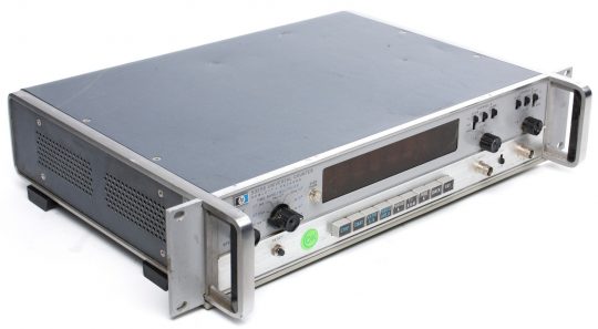 HP 5325B Universal Counter