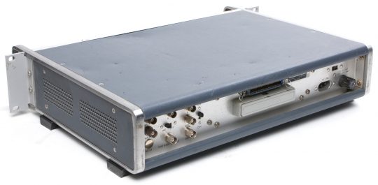 HP 5325B Universal Counter