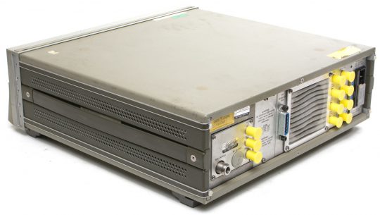 HP 8350B Sweep Oscillator w/ 83590A RF Plugin (2.0-20.0 GHz)