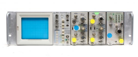 Tektronix 7903 Oscilloscope Frame w/Plugins